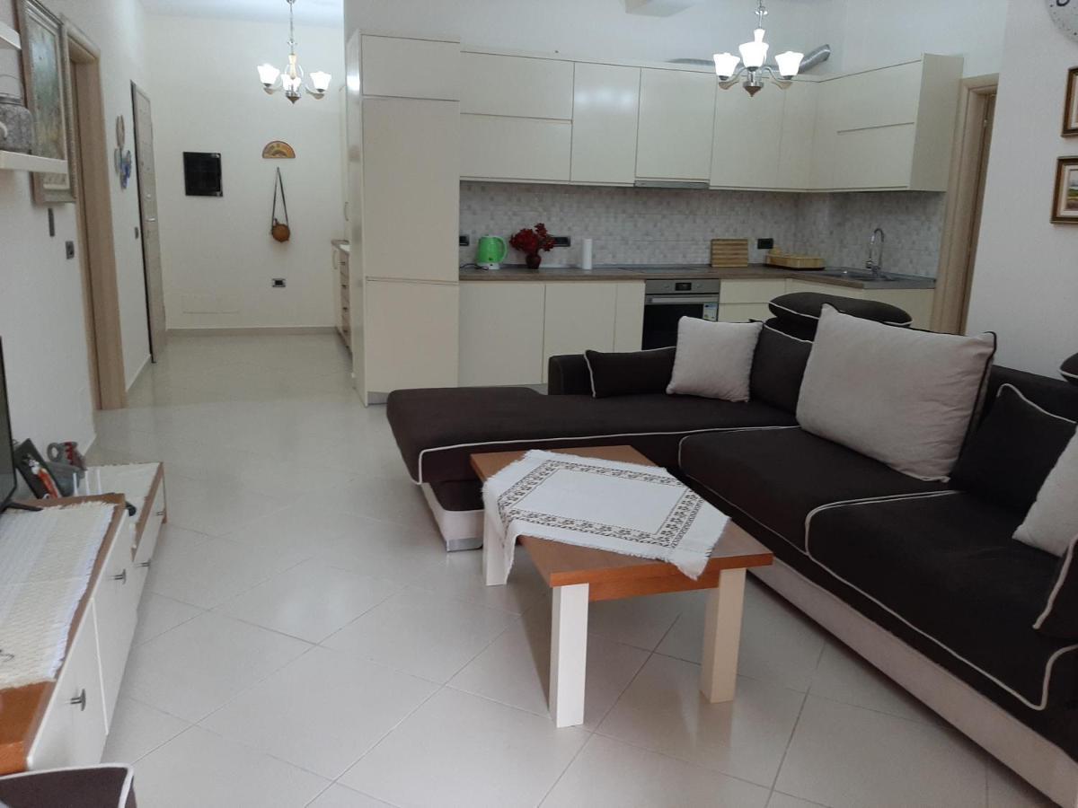 Milka Apartment โกเลม ภายนอก รูปภาพ